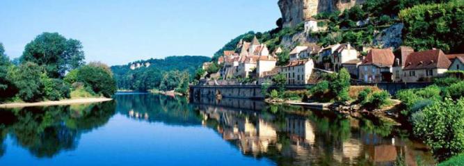 Photo de la ville de Beynac, en Dordogne, en Périgord noir