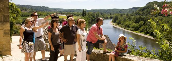 Visites guidées du village de La Roque-Gageac, en Dordogne