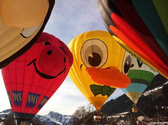 Photo prise au cours du festival de ballon de Chaâteau d'Oex