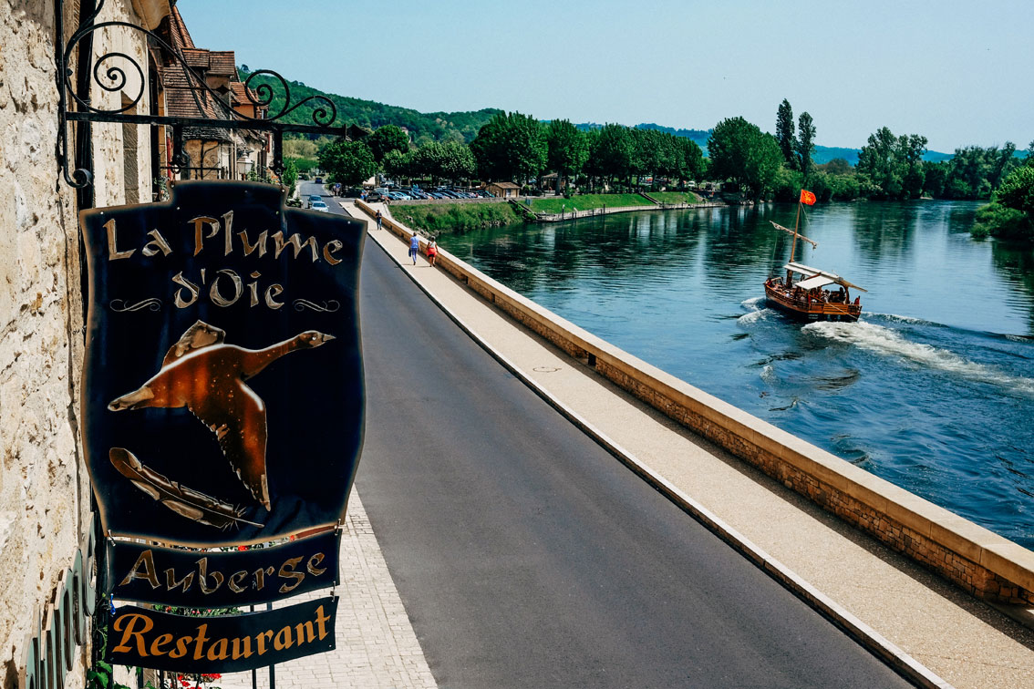 Devanture de l'auberge restaurant La Plume d'Oie à La Roche-Gageac